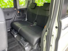 ＷＥＣＡＲＳでは各商談席に大型モニターをご用意しております！見やすい大画面でゆったりと全国の在庫をご覧いただけます！是非ご来店お待ちしております！ 7