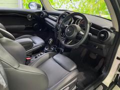 ＷＥＣＡＲＳではほぼ毎日新しい在庫車両を入荷しております！お客様のこだわりを叶える１台がきっとＷＥＣＡＲＳにあるはずです！ 5