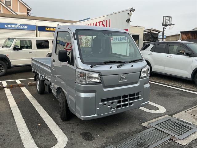 ハイゼットトラック スタンダード　４ＷＤ　ＣＶＴ　エアコン　パワステ　スマートアシスト　純正ＡＭ／ＦＭラジオ（6枚目）