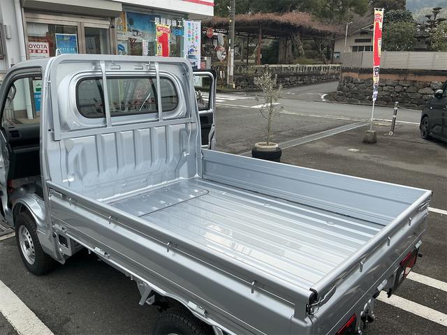 ハイゼットトラック スタンダード　４ＷＤ　ＣＶＴ　エアコン　パワステ　スマートアシスト　純正ＡＭ／ＦＭラジオ（19枚目）
