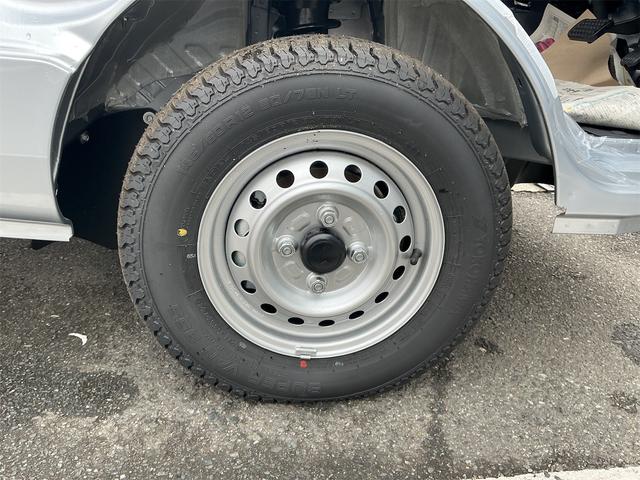 ハイゼットトラック スタンダード　４ＷＤ　ＣＶＴ　エアコン　パワステ　スマートアシスト　純正ＡＭ／ＦＭラジオ（20枚目）