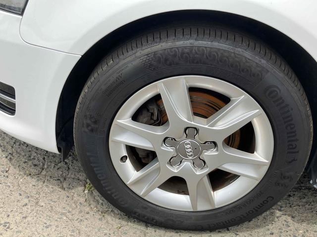 Ａ３ スポーツバック１．４ＴＦＳＩ　バックカメラ　ナビ　ＴＶ　クリアランスソナー　アルミホイール　オートライト　電動格納ミラー　ＡＴ　盗難防止システム　ＡＢＳ　ＥＳＣ　エアコン　パワーステアリング　パワーウィンドウ　運転席エアバッグ（20枚目）