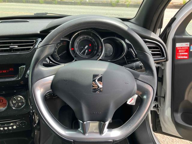 ＤＳ３ 　ドライブレコーダー　ＥＴＣ　オートクルーズコントロール　アルミホイール　キーレスエントリー　ＡＴ　記録簿　ＥＳＣ　エアコン　パワーウィンドウ　ＣＤ（3枚目）