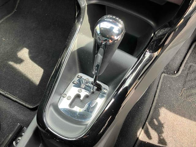 ＤＳ３ 　ドライブレコーダー　ＥＴＣ　オートクルーズコントロール　アルミホイール　キーレスエントリー　ＡＴ　記録簿　ＥＳＣ　エアコン　パワーウィンドウ　ＣＤ（7枚目）