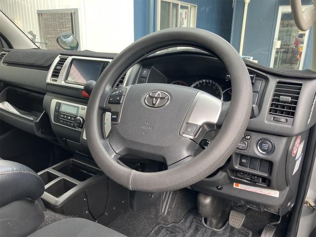 レジアスエースバン スーパーＧＬ　ナビＴＶ　Ｂモニター　スマートキー×２　プッシュスタートボタン　両側スライドドア　ディーゼル車（26枚目）