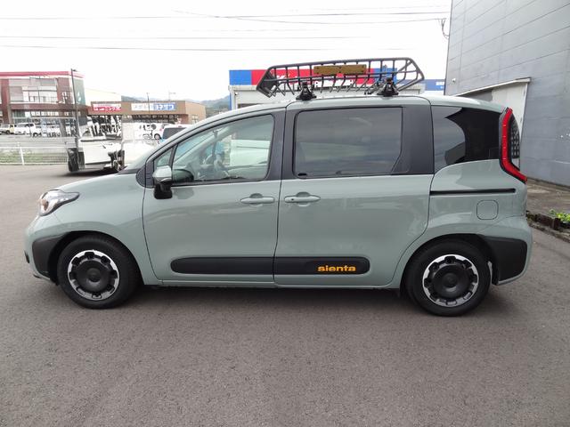 シエンタ ハイブリッドＺ　ハイブリッドＺ　純正１０．５型ナビ　両側電動スライドドア　禁煙車　バックカメラ　セーフティセンス　ＢＳＭ　ＡＣ１００Ｖ電源　レーダークルーズ　コーナーセンサー　ＬＥＤヘッド（8枚目）