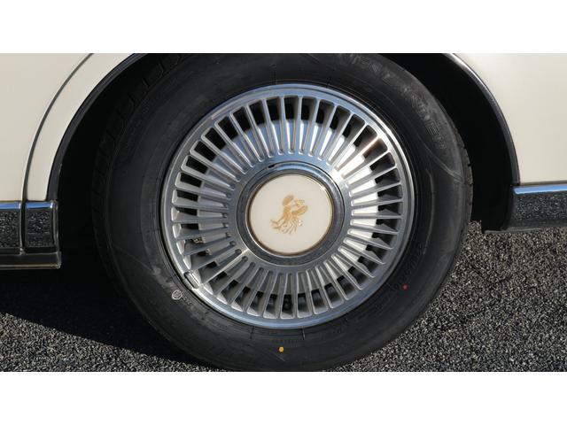 標準仕様車 デュアルEMVパッケージ 新車時オーダーパールホワイト・オプションブロンズガラス・オーキッド内装色・後期仕様・エアサスコントローラー・タイヤ4本新品・地デジ・純正ドアミラー(12枚目)