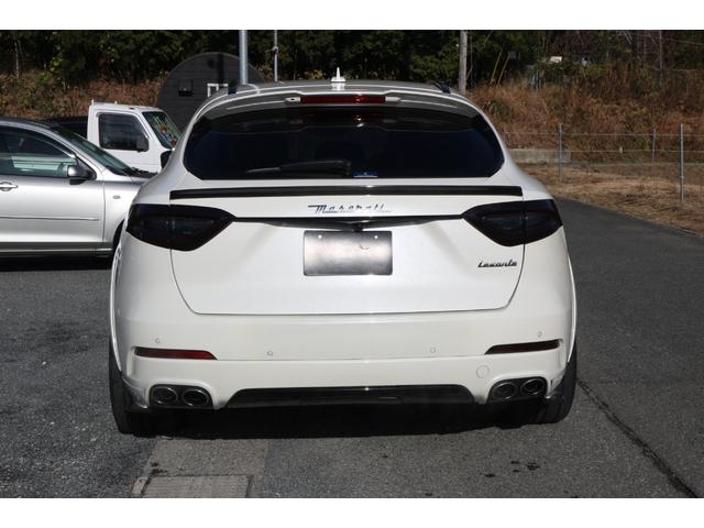 レヴァンテ ベースグレード　リープデザインワイドボディーキット　カーボンエアロ　ハイアパーフォージード　カーボンインテリア　ハーマンオーディオ（6枚目）