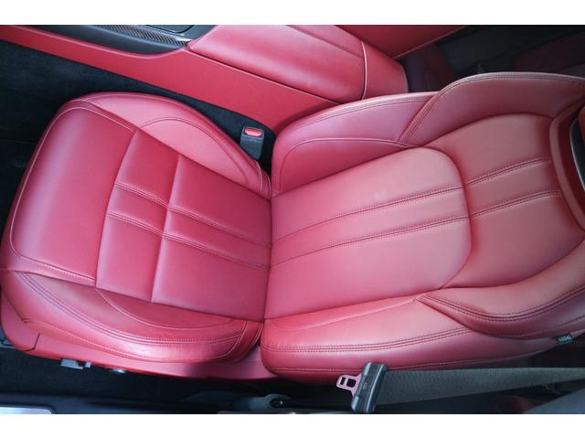 レヴァンテ ベースグレード　リープデザインワイドボディーキット　カーボンエアロ　ハイアパーフォージード　カーボンインテリア　ハーマンオーディオ（16枚目）