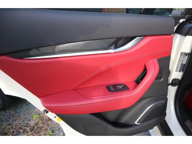 レヴァンテ ベースグレード　リープデザインワイドボディーキット　カーボンエアロ　ハイアパーフォージード　カーボンインテリア　ハーマンオーディオ（19枚目）