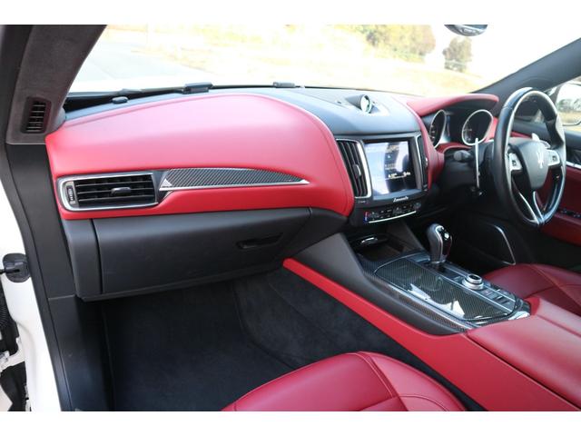 レヴァンテ ベースグレード　リープデザインワイドボディーキット　カーボンエアロ　ハイアパーフォージード　カーボンインテリア　ハーマンオーディオ（29枚目）