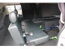 グランドキャビン　モデリスタウインチ　荷台仮装済み　ベット　対面シート　　テーブル　１０人乗り　車いす登録　車いすラダー床下収納（30枚目）