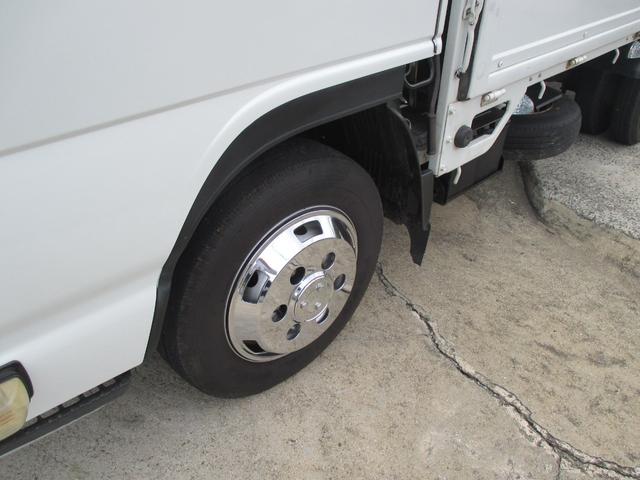 タイタントラック フルワイドローDX ディーゼルターボ 1.5t積み メッキパーツ リアWタイヤ 集中ドアロック DPF洗浄済 リアブレーキOH済 荷台床張り替え済 縞板張り 荷台10尺(4枚目)