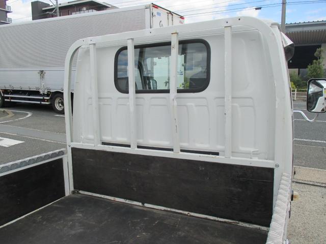 タイタントラック フルワイドローDX ディーゼルターボ 1.5t積み メッキパーツ リアWタイヤ 集中ドアロック DPF洗浄済 リアブレーキOH済 荷台床張り替え済 縞板張り 荷台10尺(9枚目)