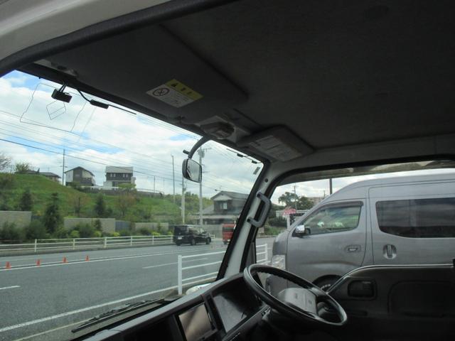 タイタントラック フルワイドローDX ディーゼルターボ 1.5t積み メッキパーツ リアWタイヤ 集中ドアロック DPF洗浄済 リアブレーキOH済 荷台床張り替え済 縞板張り 荷台10尺(20枚目)