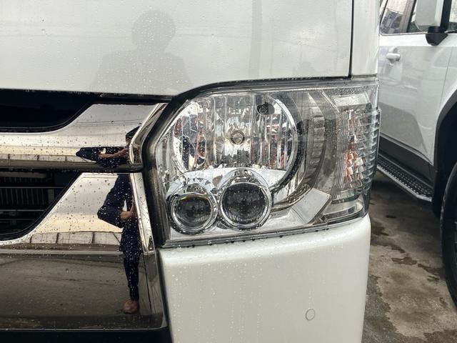 ハイエースバン スーパーＧＬ　ダークプライムＩＩ　ロングボディディーゼルターボ　デジタルインナーミラー　バックカメラ　ＥＴＣ　ドライブレコーダー　ディーゼル車　インテリジェントキー　衝突被害軽減システム　レーンアシスト（6枚目）