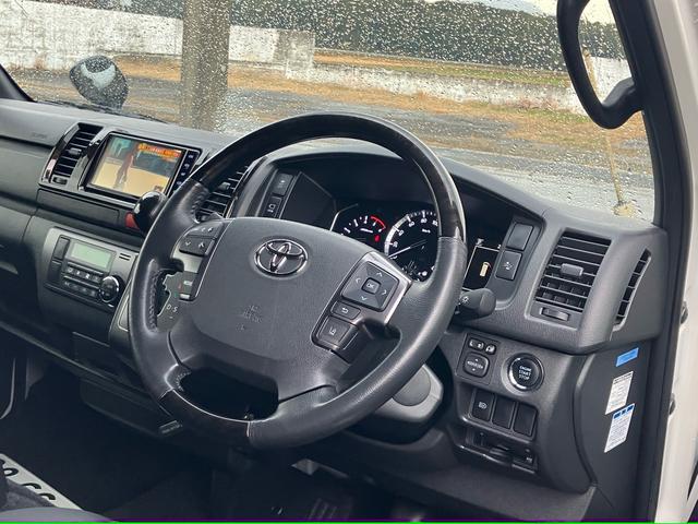 ハイエースバン スーパーＧＬ　ダークプライムＩＩ　ロングボディディーゼルターボ　デジタルインナーミラー　バックカメラ　ＥＴＣ　ドライブレコーダー　ディーゼル車　インテリジェントキー　衝突被害軽減システム　レーンアシスト（9枚目）