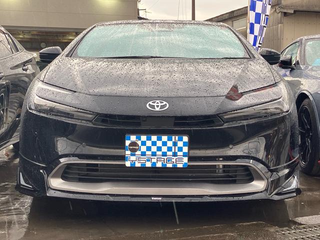 プリウス Z ブラインドスポットモニター モデリスタエアロ ナビ バックカメラ スマートキー プッシュスタート アイドリングストップ LEDヘッドランプ パワーシート シートヒーター 置くだけ充電(2枚目)