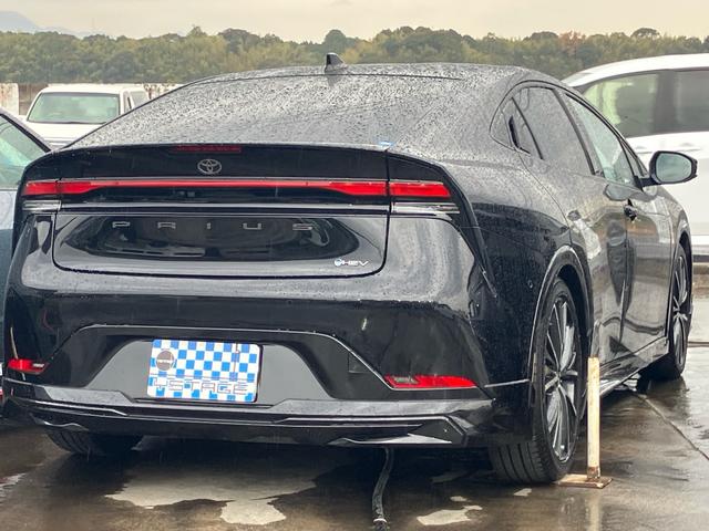 プリウス Z ブラインドスポットモニター モデリスタエアロ ナビ バックカメラ スマートキー プッシュスタート アイドリングストップ LEDヘッドランプ パワーシート シートヒーター 置くだけ充電(10枚目)