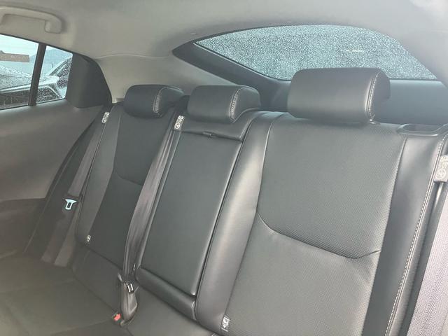 プリウス Z ブラインドスポットモニター モデリスタエアロ ナビ バックカメラ スマートキー プッシュスタート アイドリングストップ LEDヘッドランプ パワーシート シートヒーター 置くだけ充電(18枚目)