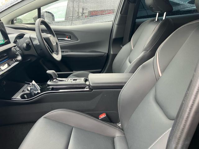 プリウス Z ブラインドスポットモニター モデリスタエアロ ナビ バックカメラ スマートキー プッシュスタート アイドリングストップ LEDヘッドランプ パワーシート シートヒーター 置くだけ充電(19枚目)