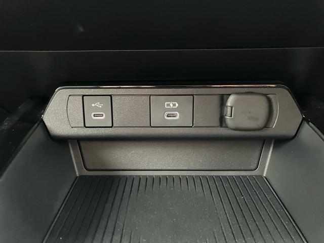 プリウス Z ブラインドスポットモニター モデリスタエアロ ナビ バックカメラ スマートキー プッシュスタート アイドリングストップ LEDヘッドランプ パワーシート シートヒーター 置くだけ充電(28枚目)