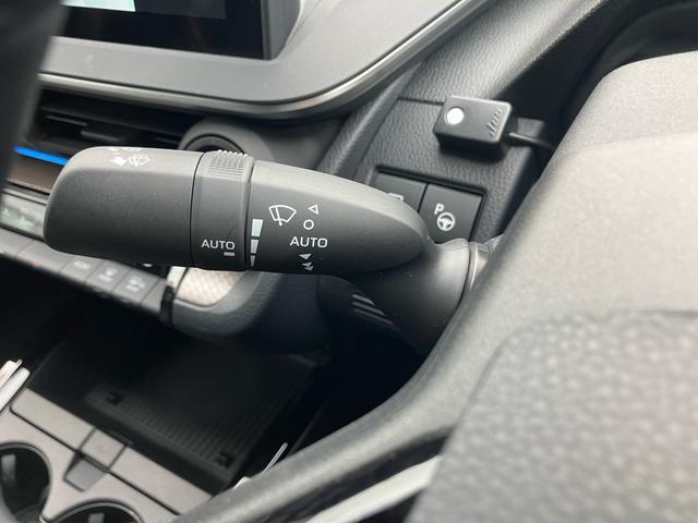 プリウス Z ブラインドスポットモニター モデリスタエアロ ナビ バックカメラ スマートキー プッシュスタート アイドリングストップ LEDヘッドランプ パワーシート シートヒーター 置くだけ充電(33枚目)