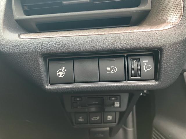 プリウス Z ブラインドスポットモニター モデリスタエアロ ナビ バックカメラ スマートキー プッシュスタート アイドリングストップ LEDヘッドランプ パワーシート シートヒーター 置くだけ充電(42枚目)