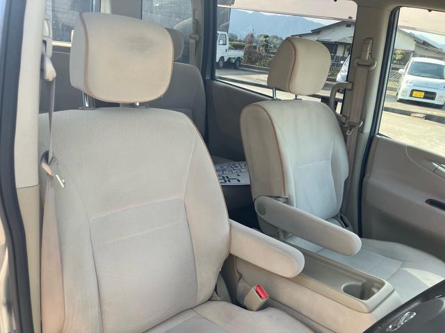 セレナ ２０Ｇ　ナビ　テレビ　バックモニター　コーナーセンサー　ＥＴＣ　両側電動スライドドア　１００Ｖ電源　ＵＳＢ　キーレスエントリー　オートライト（42枚目）