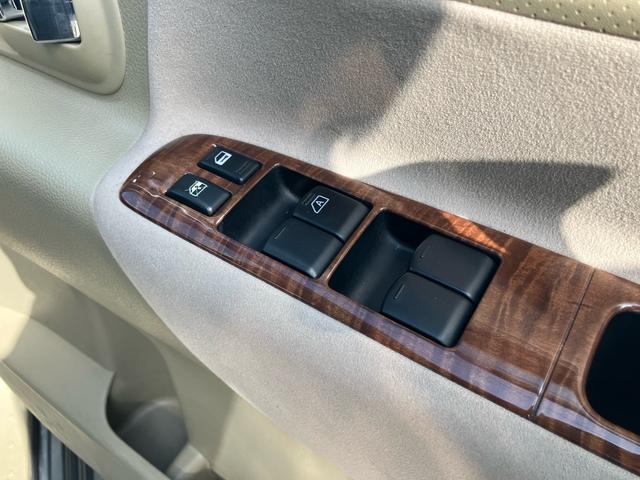 セレナ ２０Ｇ　ナビ　テレビ　バックモニター　コーナーセンサー　ＥＴＣ　両側電動スライドドア　１００Ｖ電源　ＵＳＢ　キーレスエントリー　オートライト（43枚目）