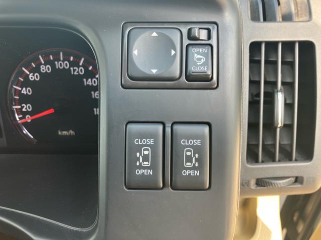 セレナ ２０Ｇ　ナビ　テレビ　バックモニター　コーナーセンサー　ＥＴＣ　両側電動スライドドア　１００Ｖ電源　ＵＳＢ　キーレスエントリー　オートライト（49枚目）