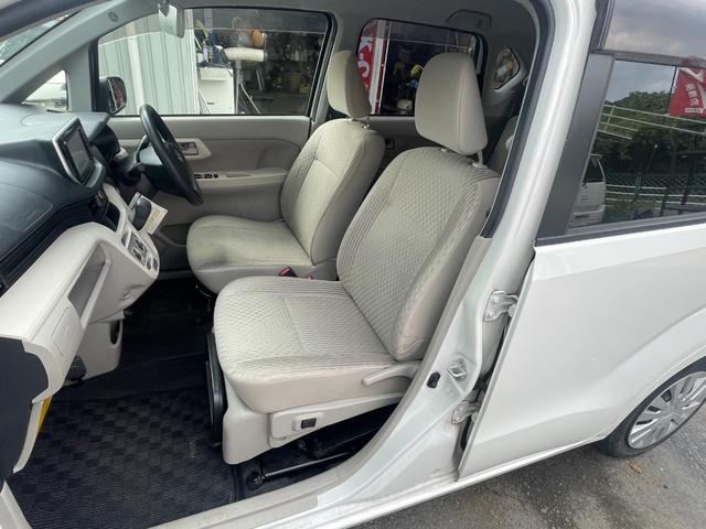 ムーヴ 　フロントシートリフトＬ　福祉車両　７２３００ｋｍ　ナビ　ＴＶ　キーレス　助手席電動回転シート（9枚目）