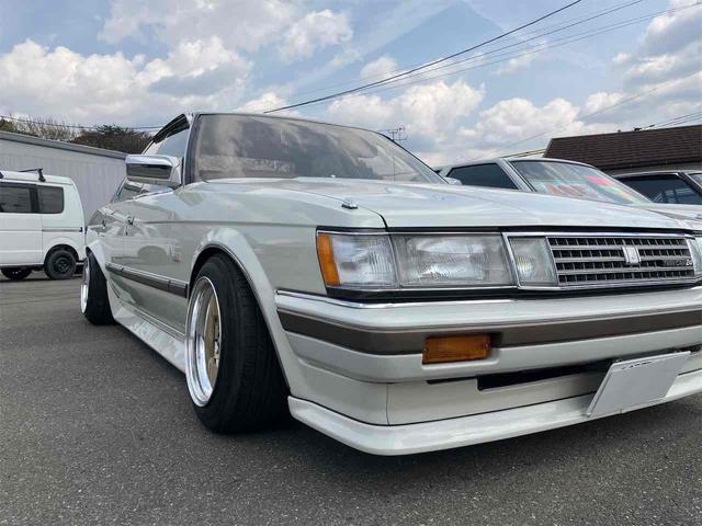 マークII 　グランデリミテッド　ツインカム２４　車高調　ナニワステンタコ足　オーバーフェンダー車幅公認　デジパネ　１４インチアルミホイール　５速ＭＴ　パワーシート（23枚目）