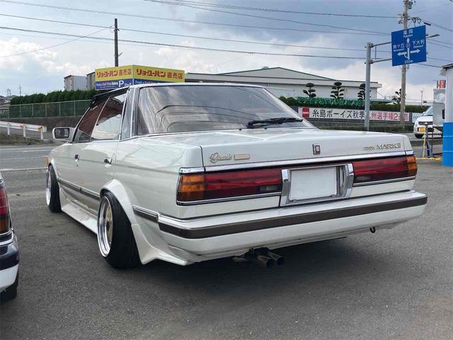 マークII 　グランデリミテッド　ツインカム２４　車高調　ナニワステンタコ足　オーバーフェンダー車幅公認　デジパネ　１４インチアルミホイール　５速ＭＴ　パワーシート（25枚目）