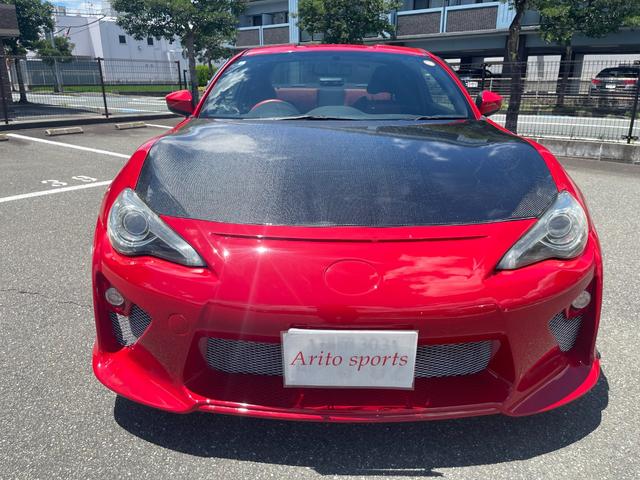 ８６ ＧＴ　即ドリ　機械式ＬＳＤ　ダムドフロントバンパー　カーボンボンネット　テイン車高調　アドバンレーシング１９インチホイール　純正リヤスポイラー　フロント廻りに軽度な修復歴が有ります。（4枚目）
