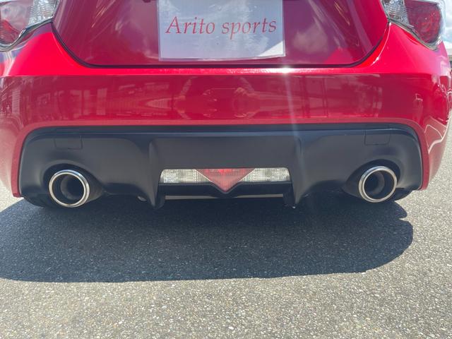 ８６ ＧＴ　即ドリ　機械式ＬＳＤ　ダムドフロントバンパー　カーボンボンネット　テイン車高調　アドバンレーシング１９インチホイール　純正リヤスポイラー　フロント廻りに軽度な修復歴が有ります。（18枚目）