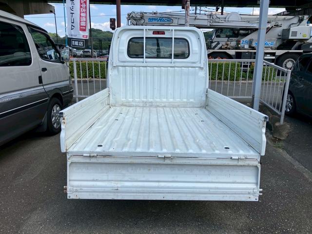 ミニキャブトラック Ｖタイプ　５速マニュアル車　エアコン　パワステ　ＦＭ／ＡＭラジオ　ヘッドライトレベライザー　３方開　積載量３５０ｋｇ（27枚目）