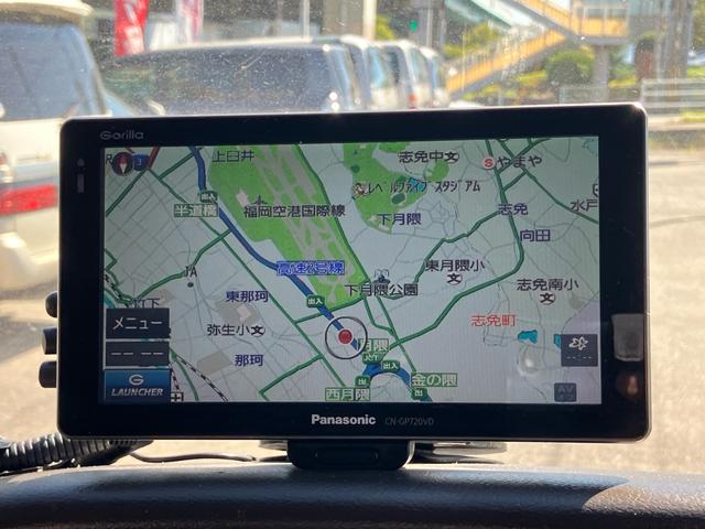 ハイエースワゴン リビングサルーンＥＸ　３列シート　サンルーフ　ディーゼル　ポータブルナビ　ディスプレイオーディオ　ＥＴＣ　社外アルミホイール（9枚目）