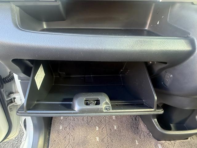 モコ Ｘ　ポリマーコート　内装クリーニング済み　禁煙車　プッシュスタート　社外ＳＤナビ　フルセグＴＶ　ＤＶＤ再生可　Ｂｌｕｅｔｏｏｔｈオーディオ　エンジンオイル　オイルエレメント　ブレーキフルード交換整備済み（18枚目）