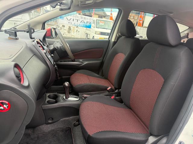 ノート ニスモ　ポリマーコート　内装クリーニング済み　社外ＬＥＤヘッドライト　純正ＳＤナビ　フルセグＴＶ　ＤＶＤ再生可　Ｂｌｕｅｔｏｏｔｈオーディオ　ＥＴＣ　バックカメラ　エンジンオイル　オイルエレメント交換整備済（18枚目）