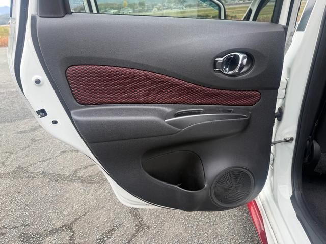 ノート ニスモ　ポリマーコート　内装クリーニング済み　社外ＬＥＤヘッドライト　純正ＳＤナビ　フルセグＴＶ　ＤＶＤ再生可　Ｂｌｕｅｔｏｏｔｈオーディオ　ＥＴＣ　バックカメラ　エンジンオイル　オイルエレメント交換整備済（23枚目）