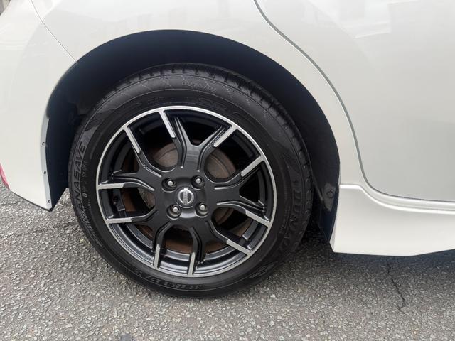 ノート ニスモ　ポリマーコート　内装クリーニング済み　社外ＬＥＤヘッドライト　純正ＳＤナビ　フルセグＴＶ　ＤＶＤ再生可　Ｂｌｕｅｔｏｏｔｈオーディオ　ＥＴＣ　バックカメラ　エンジンオイル　オイルエレメント交換整備済（31枚目）