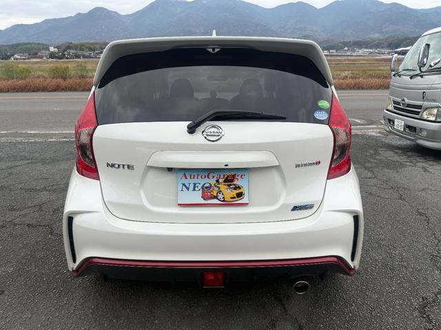 ノート ニスモ　ポリマーコート　内装クリーニング済み　社外ＬＥＤヘッドライト　純正ＳＤナビ　フルセグＴＶ　ＤＶＤ再生可　Ｂｌｕｅｔｏｏｔｈオーディオ　ＥＴＣ　バックカメラ　エンジンオイル　オイルエレメント交換整備済（35枚目）