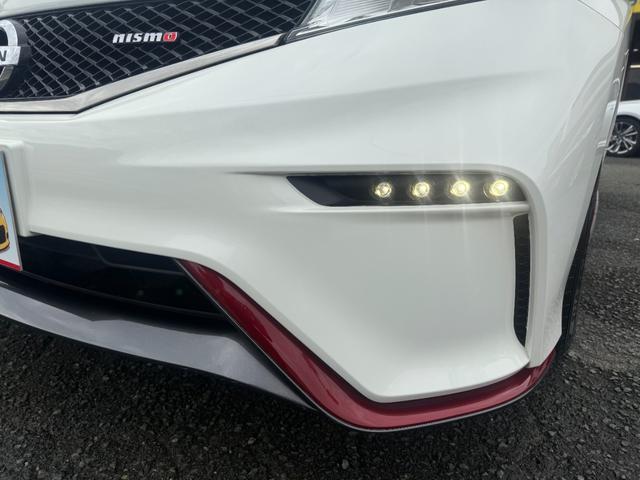 ノート ニスモ　ポリマーコート　内装クリーニング済み　社外ＬＥＤヘッドライト　純正ＳＤナビ　フルセグＴＶ　ＤＶＤ再生可　Ｂｌｕｅｔｏｏｔｈオーディオ　ＥＴＣ　バックカメラ　エンジンオイル　オイルエレメント交換整備済（36枚目）