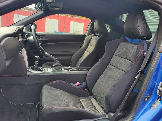 ＢＲＺ Ｓ　ＡＤＶＡＮ１８ＡＷ　ＨＫＳマフラー　Ｒマジックウィング　ＳＨＯＷＡ足回り　ＣＵＳＣＯタワーバー　ＢＬＩＴＺパイプ　ＳＴｉトレーリングリンク　エアロパーツ　バックカメラ　ワンオーナー　記録簿（13枚目）