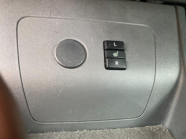 プリウス Ｓツーリングセレクション　ＨＤＤナビ　フルセグ　Ｂｌｕｅｔｏｏｔｈ　ＤＶＤ　ＣＤ　バックカメラ　ＥＴＣ　ＬＥＤヘッドライト　フォグ　スマートキー　プッシュスタート　純正１７インチアルミ（32枚目）