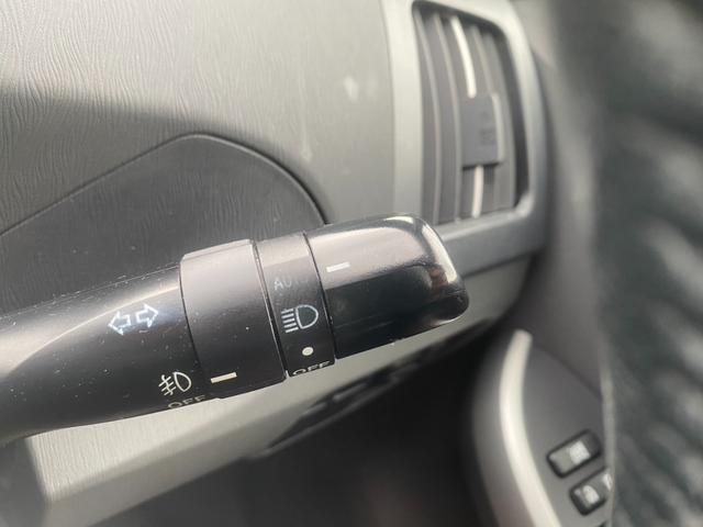 プリウス Ｓツーリングセレクション　ＨＤＤナビ　フルセグ　Ｂｌｕｅｔｏｏｔｈ　ＤＶＤ　ＣＤ　バックカメラ　ＥＴＣ　ＬＥＤヘッドライト　フォグ　スマートキー　プッシュスタート　純正１７インチアルミ（33枚目）