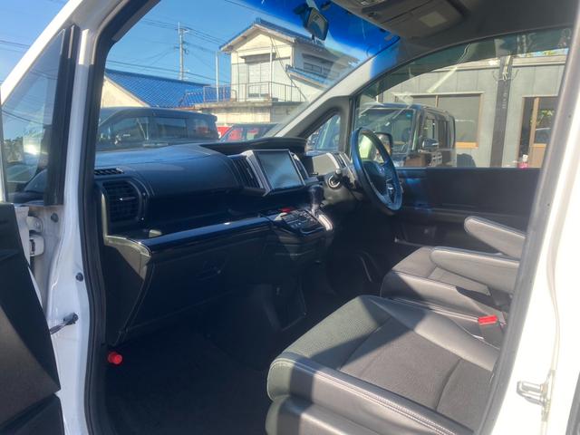 ステップワゴンスパーダ Z クールスピリット 両側パワースライドドア 9インチナビ フルセグ バックカメラ フリップダウンモニター 社外18インチアルミ HIDヘッドライト LEDフォグ スマートキー(13枚目)