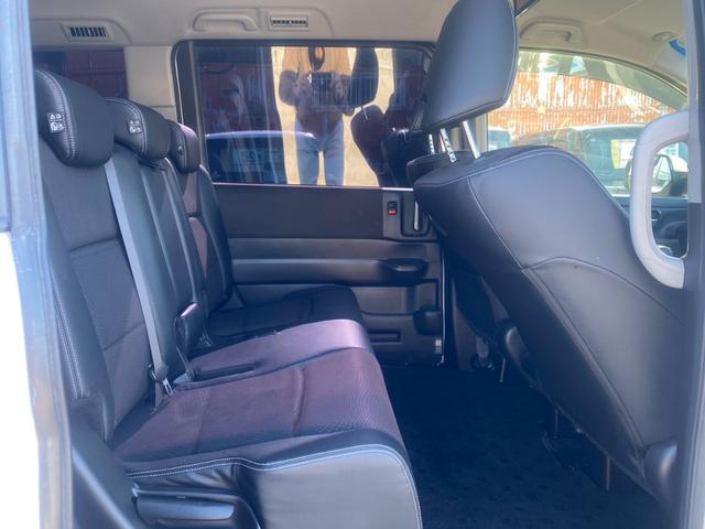 ステップワゴンスパーダ Z クールスピリット 両側パワースライドドア 9インチナビ フルセグ バックカメラ フリップダウンモニター 社外18インチアルミ HIDヘッドライト LEDフォグ スマートキー(17枚目)