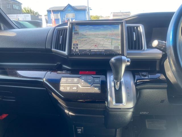 ステップワゴンスパーダ Z クールスピリット 両側パワースライドドア 9インチナビ フルセグ バックカメラ フリップダウンモニター 社外18インチアルミ HIDヘッドライト LEDフォグ スマートキー(20枚目)